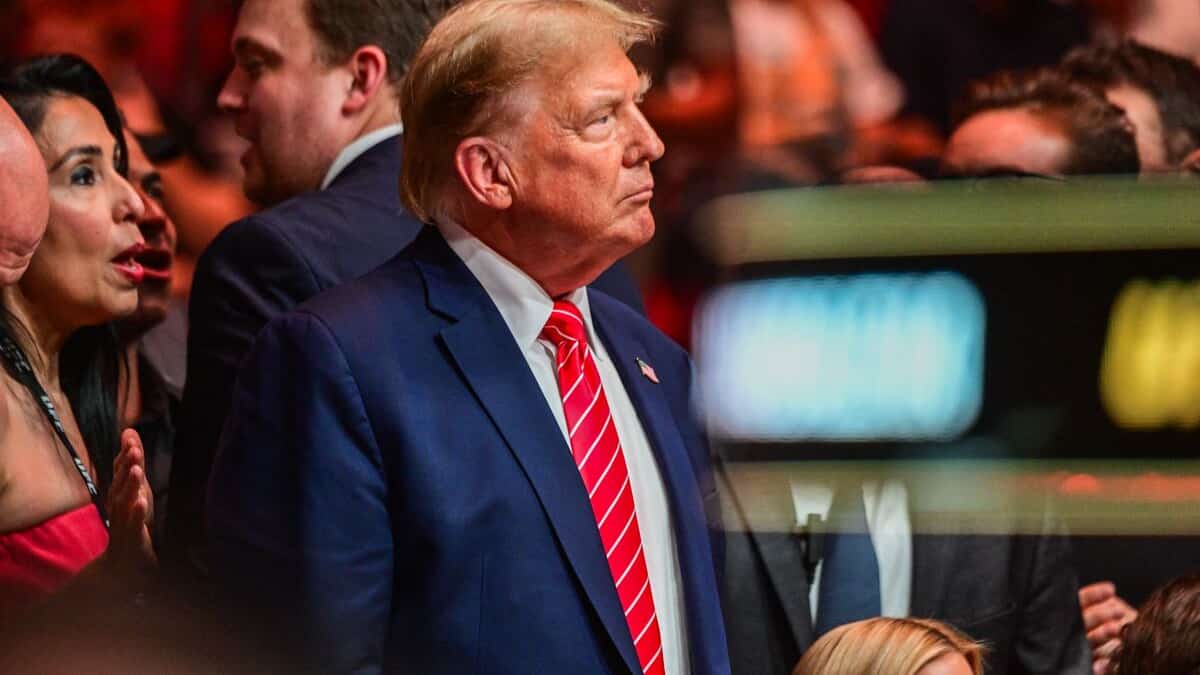 Secret documents: Former staffer says Trump was reckless Secret documents: Former staffer says Trump was reckless