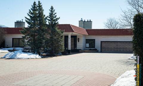 Deux-Montagnes: Tony Accurso's house riddled with bullets