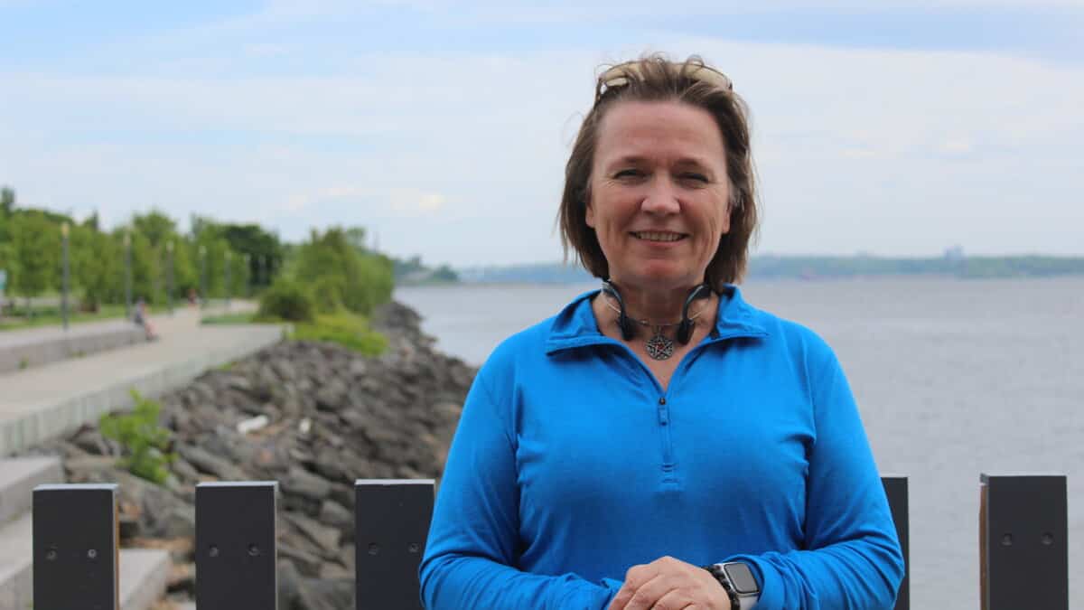 Atteinte d’Ataxie de Beauce, elle participera à un défi de natation pour faire un pied de nez à la maladie