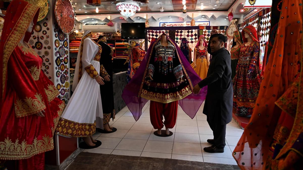 Afghanistan: des talibans demandent aux commerçants de décapiter les mannequins dans leurs magasins