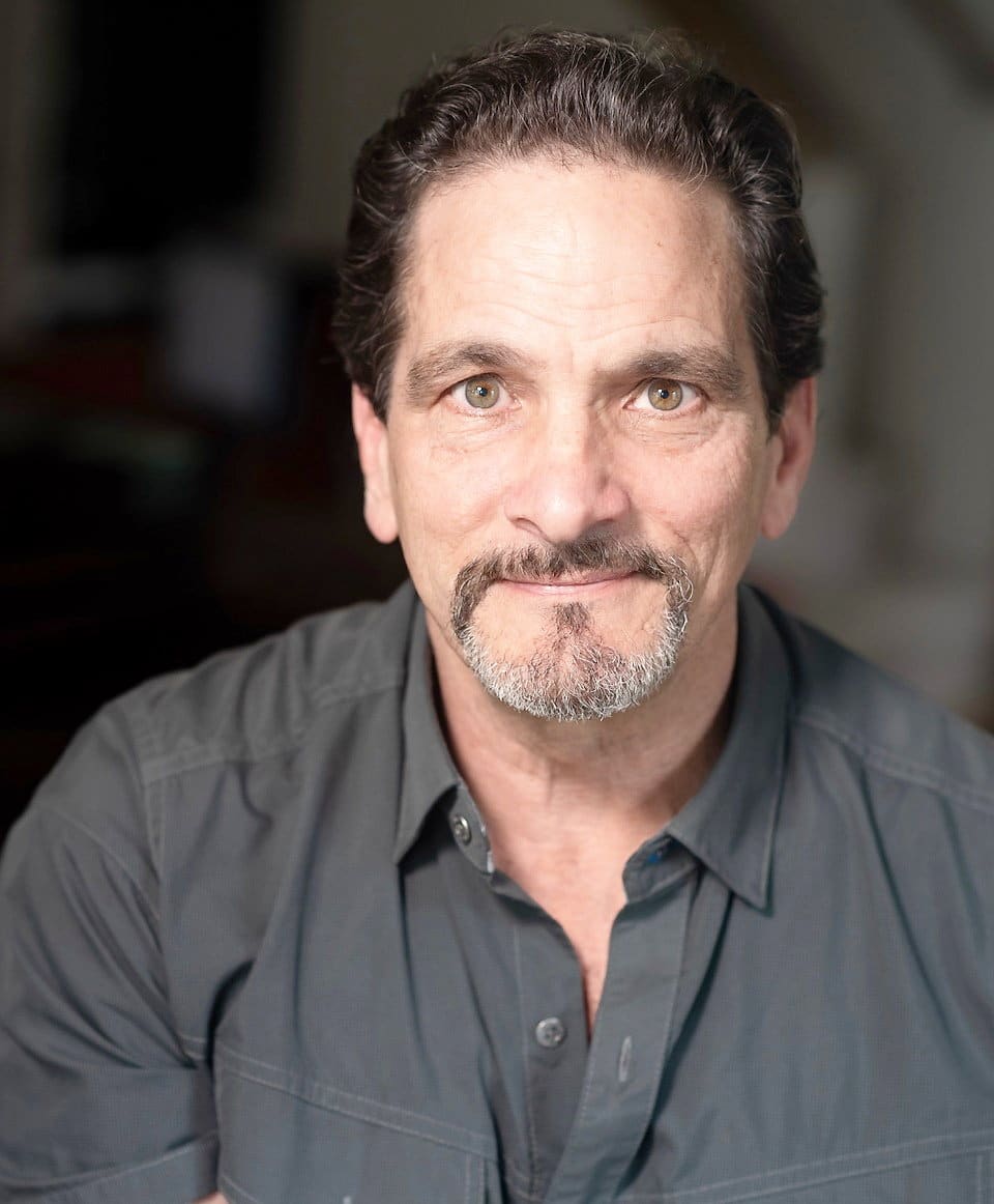 James Cleary publie «Sanctuaire», un thriller qui prédit l'effondrement des États-Unis sous les changements climatiques