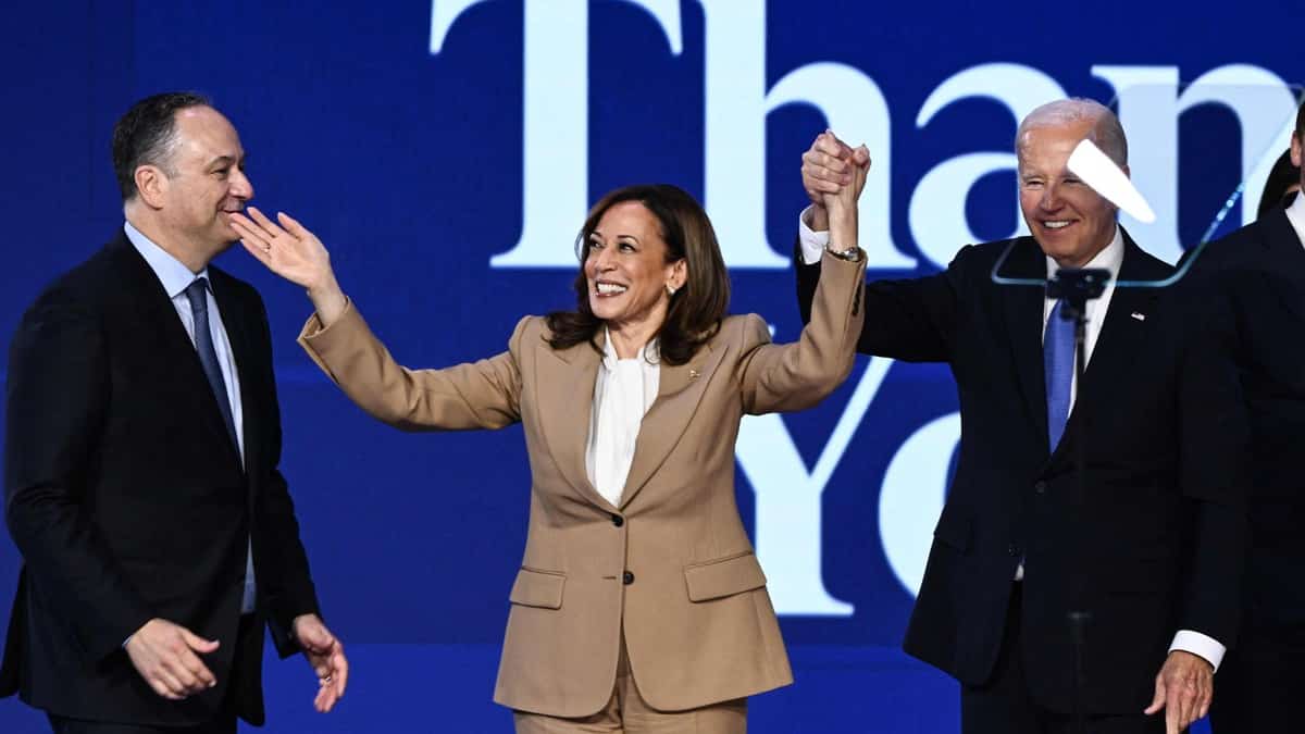 Emmenés par Obama, les démocrates s'apprêtent mardi à sacrer Harris