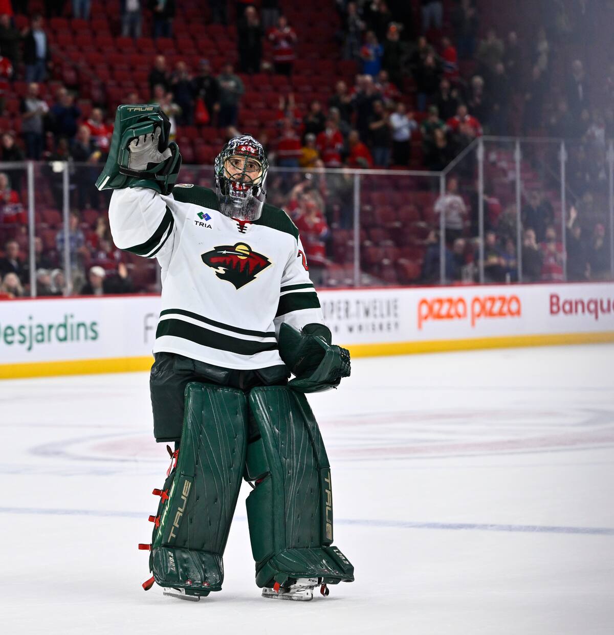 Une victoire, une premi&egrave;re &eacute;toile et de la cr&egrave;me &agrave; raser pour Marc-Andr&eacute; Fleury &agrave; son possible dernier match au Centre Bell