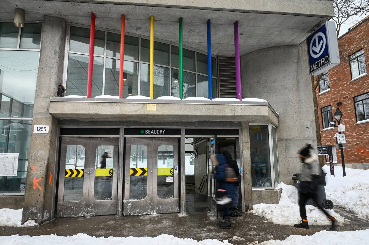 Flânage interdit dans le métro de Montréal: «Si on met les gens à l ...