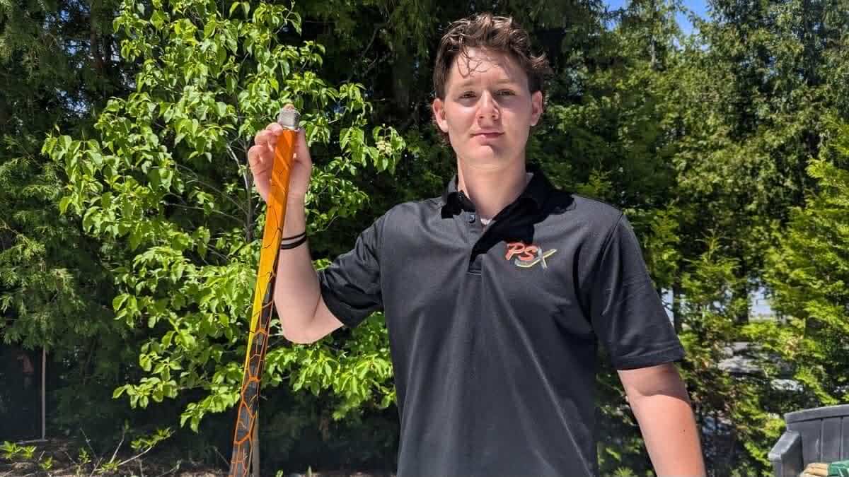 Guerre commerciale: une PME québécoise de bâtons de hockey a dû repousser son expansion aux États-Unis