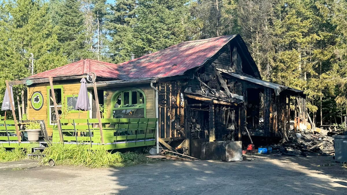 Laurentides: un autre lieu culturel «mythique» ravagé par les flammes