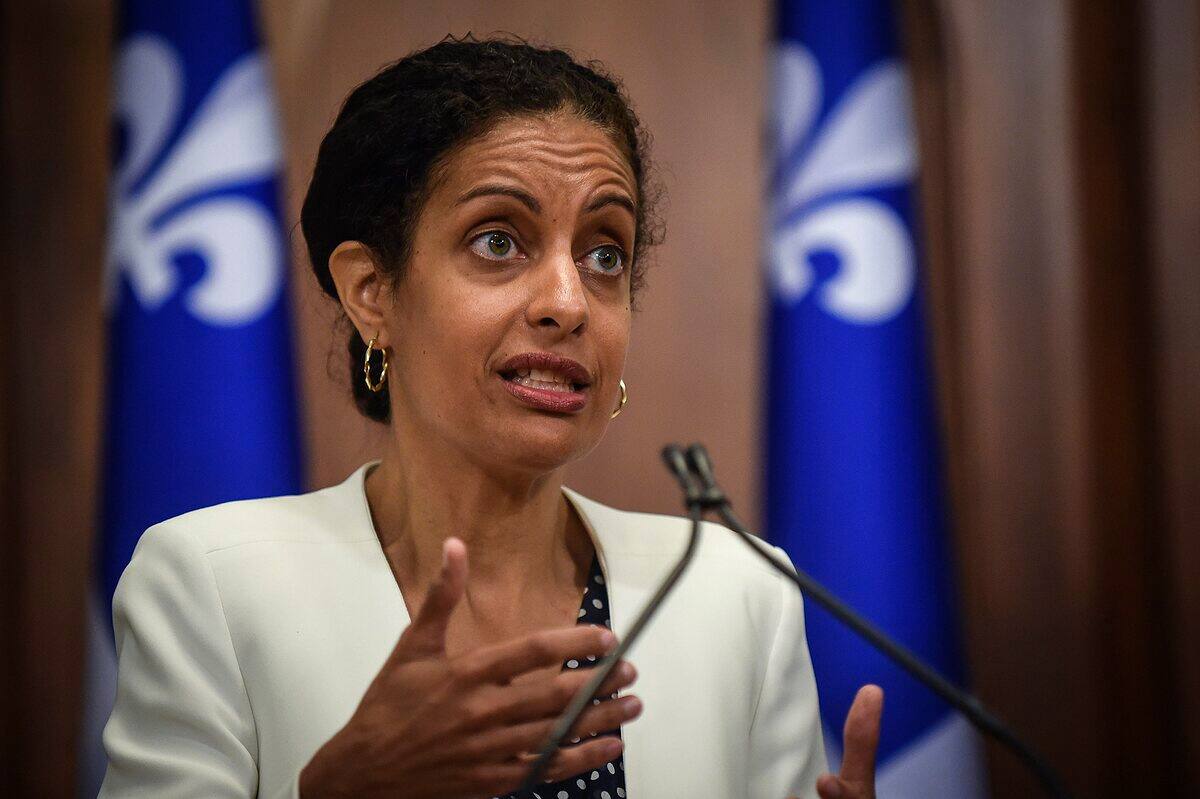 Homme d&eacute;c&eacute;d&eacute; apr&egrave;s avoir attendu deux heures: Dub&eacute; a une responsabilit&eacute; dans sa mort, dit Anglade