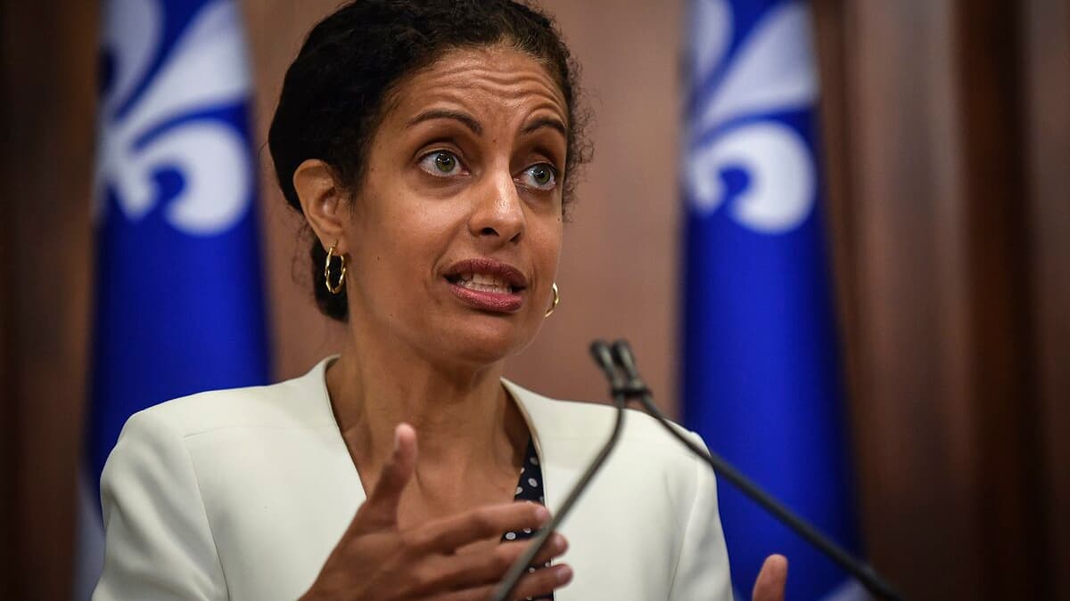 Homme décédé après avoir attendu deux heures: Dubé a une responsabilité dans sa mort, dit Anglade