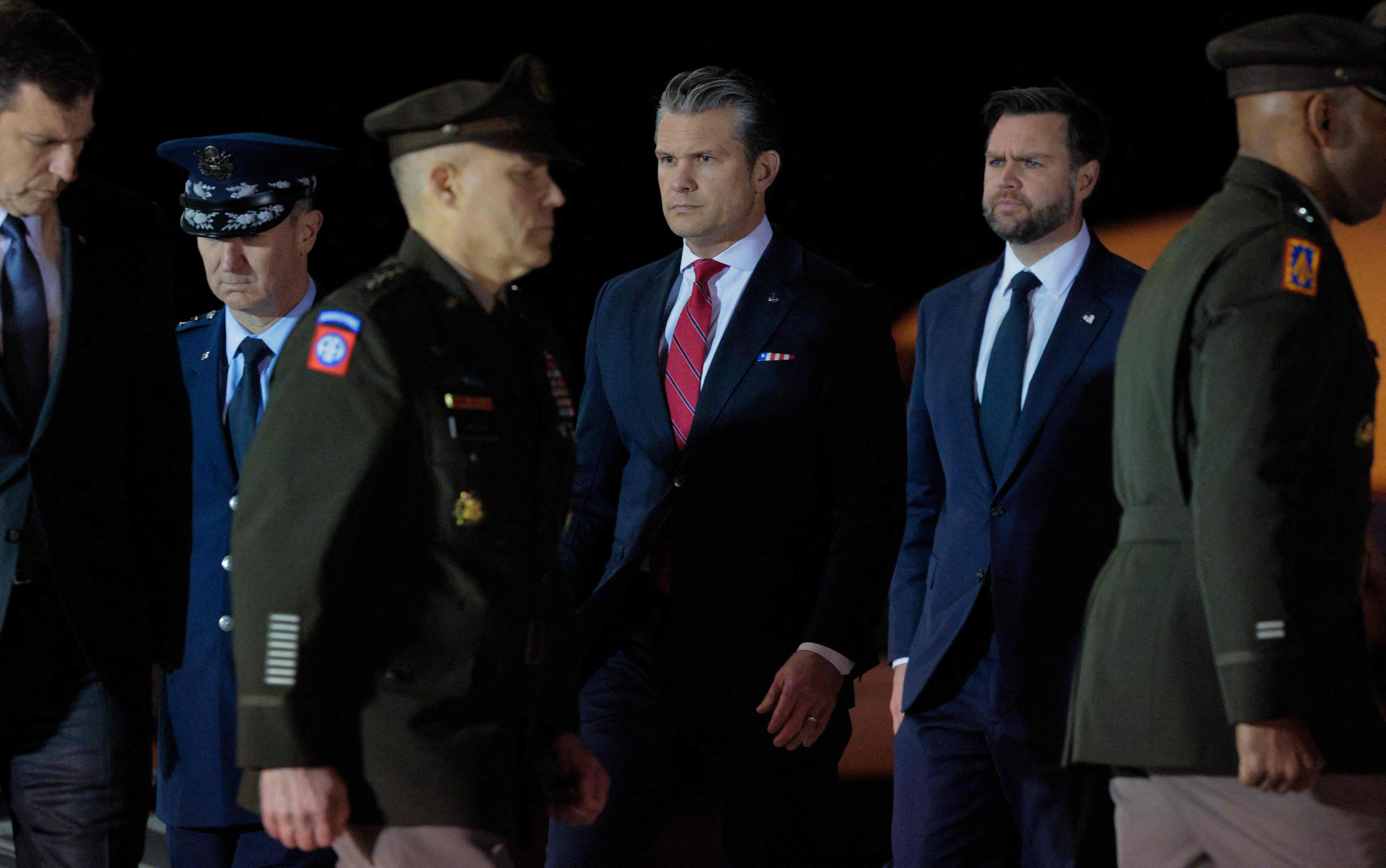 Les États-Unis continuent d'intensifier leurs frappes sur l'Iran, selon Hegseth