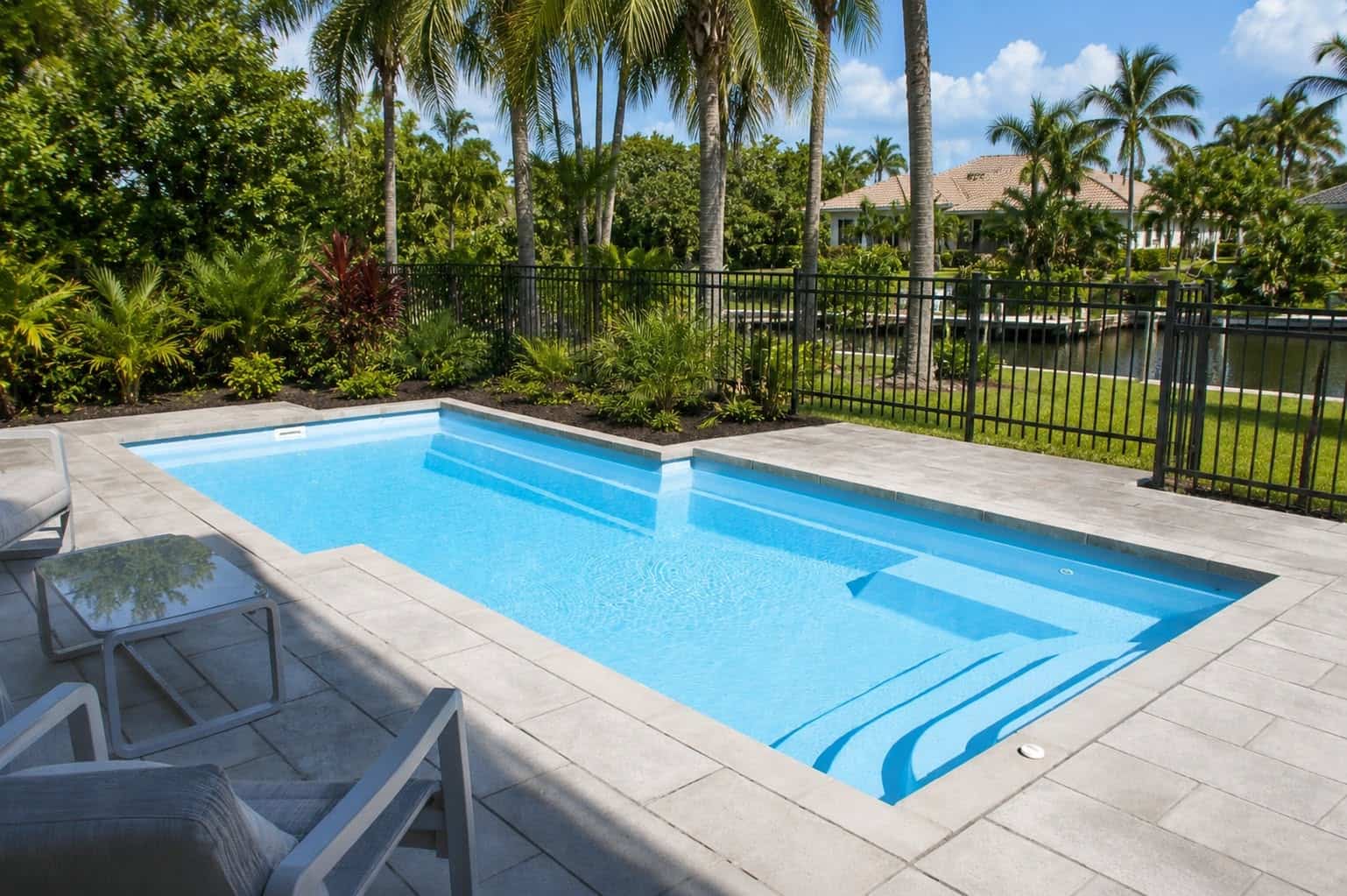 Un exportateur d’ici absorbera une partie des tarifs de 50% qui frappent ses piscines