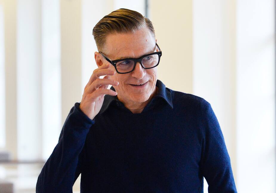 Image principale de l'article Bryan Adams s’excuse pour ses propos «xénophobes»
