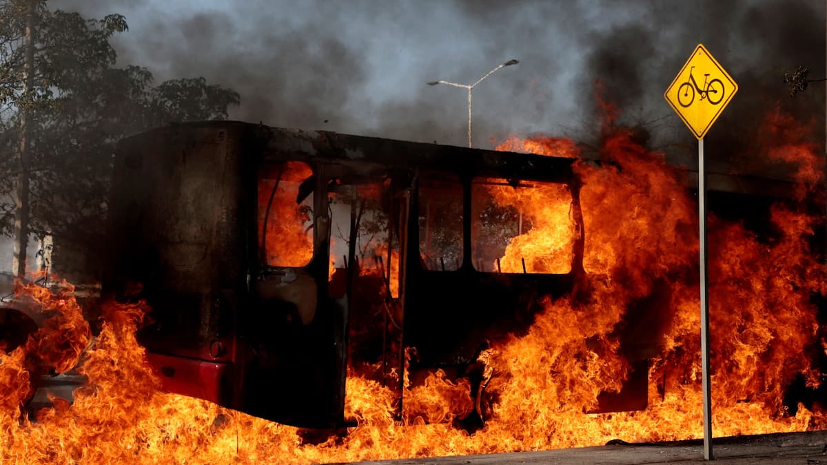 EN IMAGES | Des scènes de chaos et de violence après l’assassinat d’un baron de la drogue au Mexique
