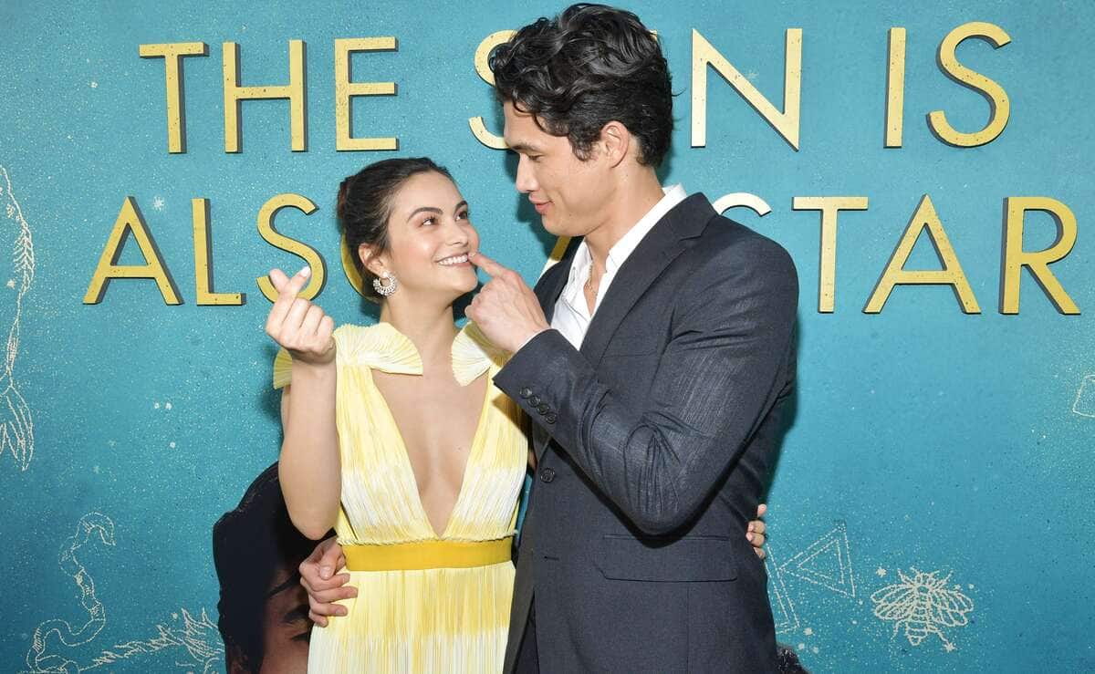Couple De Riverdale Dans La Vraie Vie
