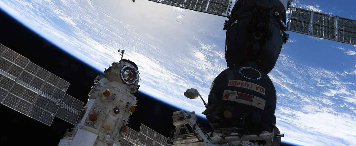 La Russie admet avoir pulvérisé un satellite en orbite