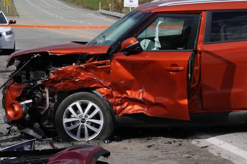 Octogenarian fights for her life following a serious collision in Quebec
