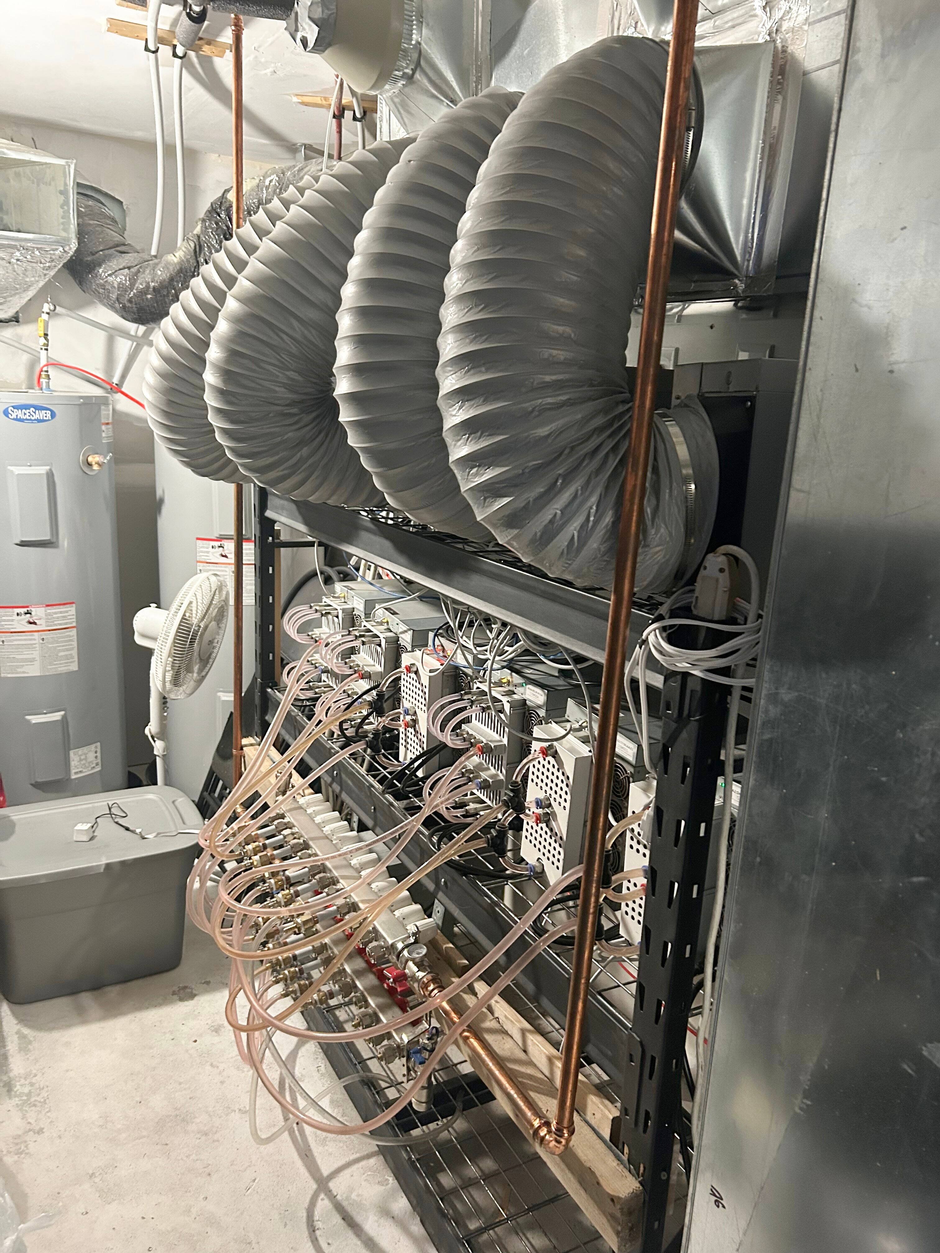 Cité Liberté: les premiers acheteurs de la maison Bitcoin des frères Tadros  ont déjà déchanté | JDM