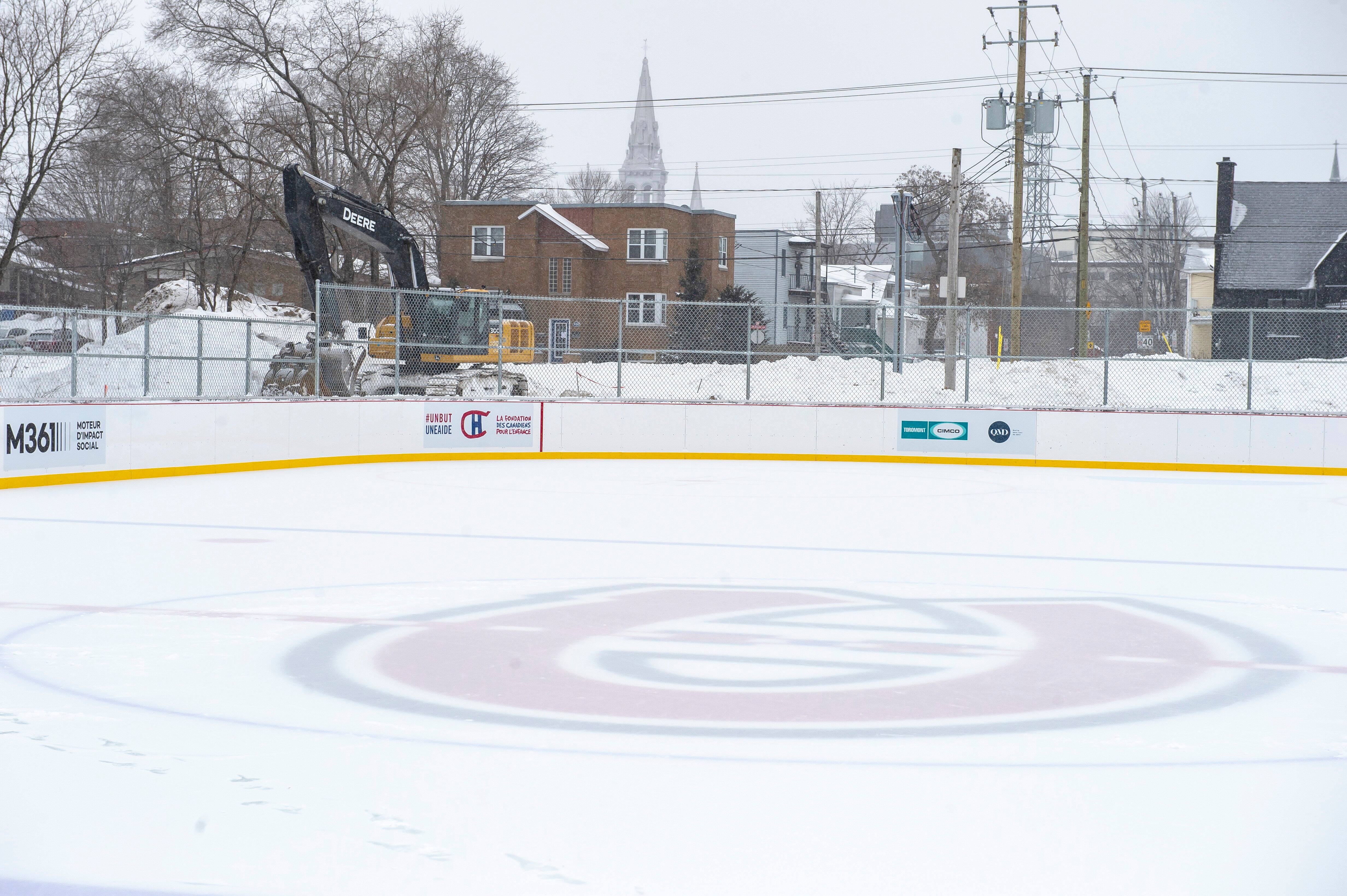 Patinoire BleuBlancBouge de SaintJérôme une idée née lors du printemps Halak de 2010 JDM