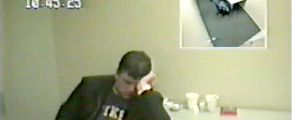 Vidéo inédite: voyez l'interrogatoire du Hells Angels René Charlebois après son arrestation pour meurtre