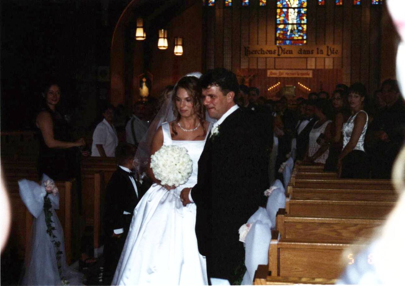 Vidéo inédite: voyez Ginette Reno chanter au mariage du Hells Angels ...