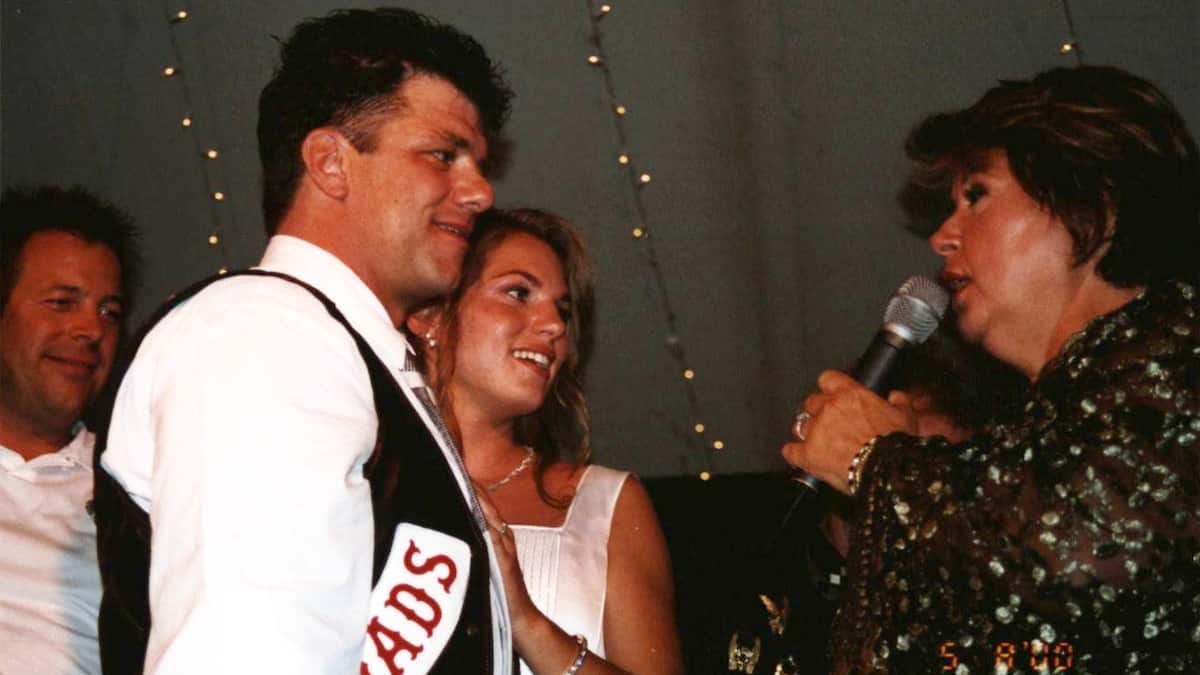 Vidéo inédite: voyez Ginette Reno chanter au mariage du Hells Angels ...