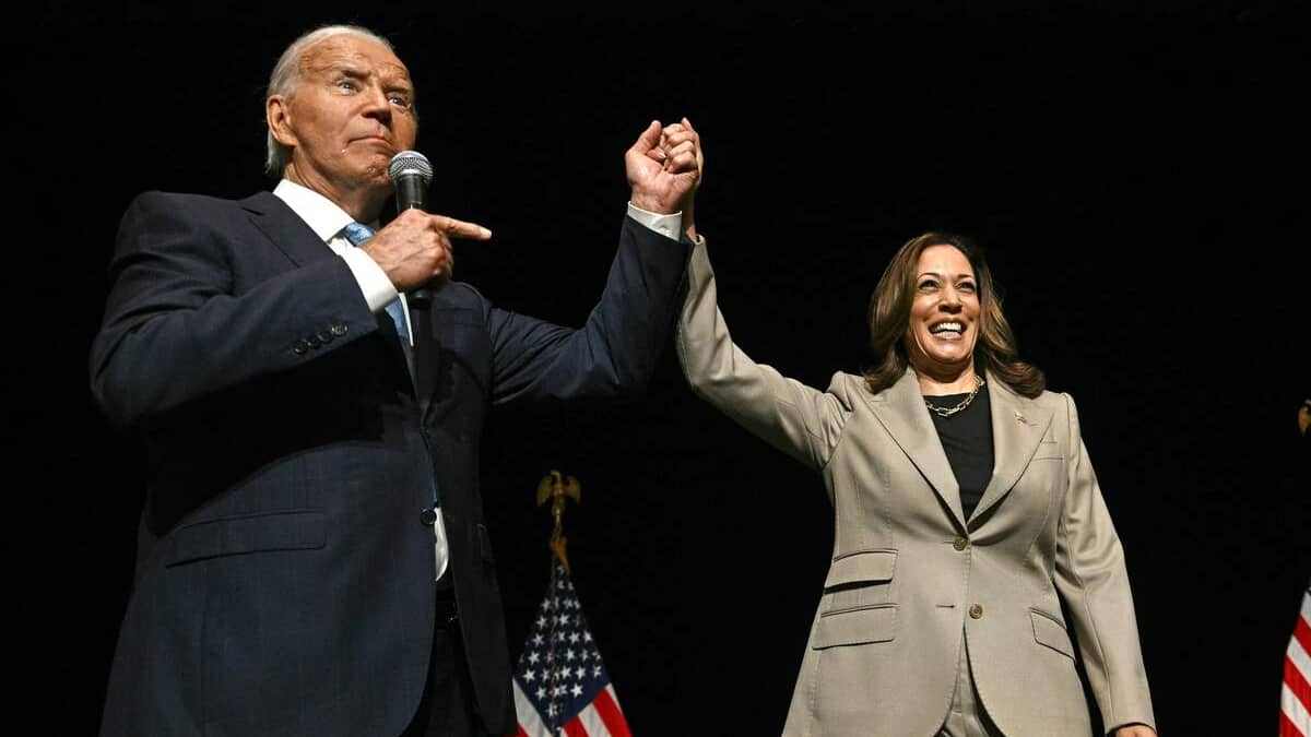 Convention démocrate: Biden passe le flambeau à Harris et fait ses adieux politiques