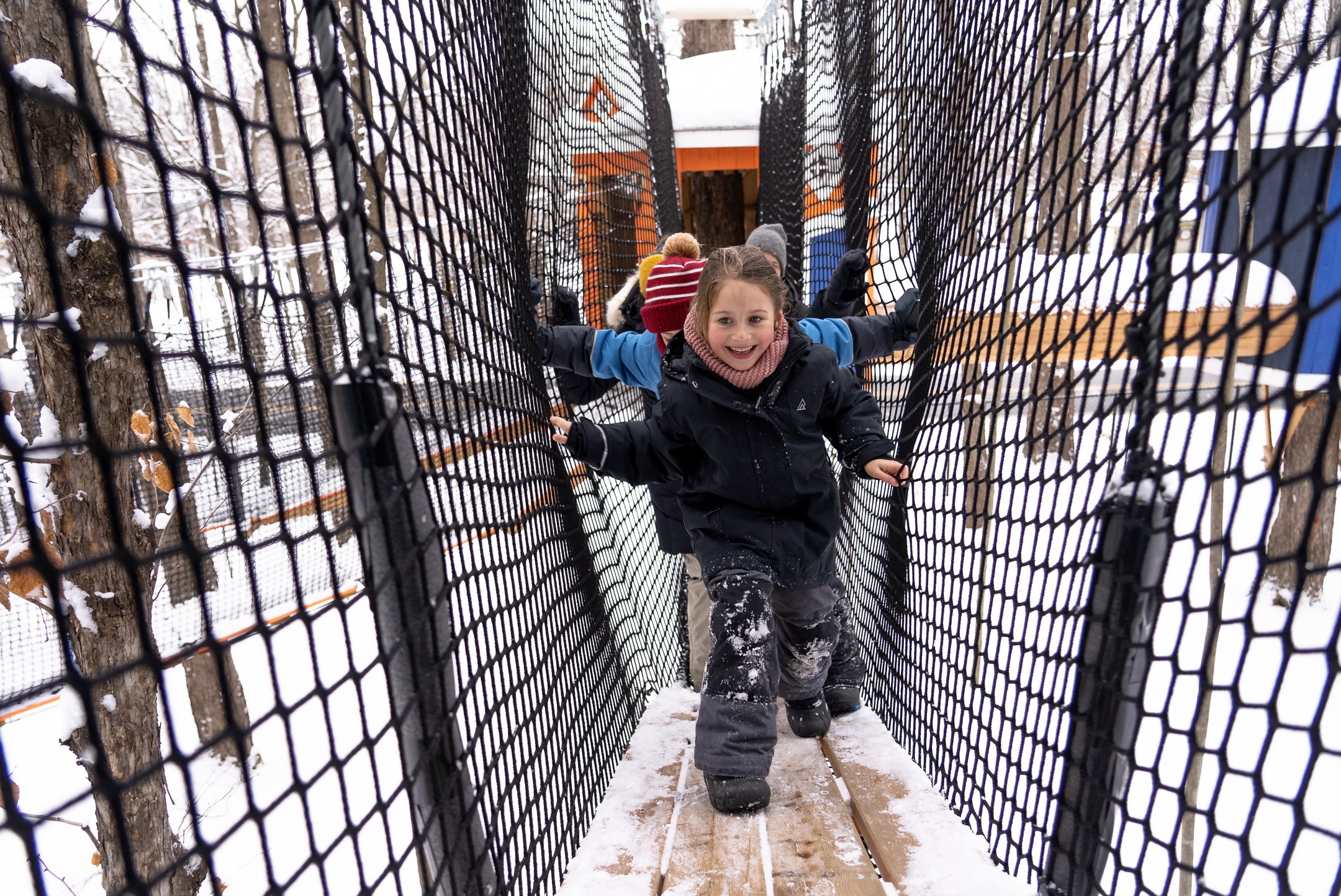 Des parcours dans les arbres et des trampolines géants ouverts en mars