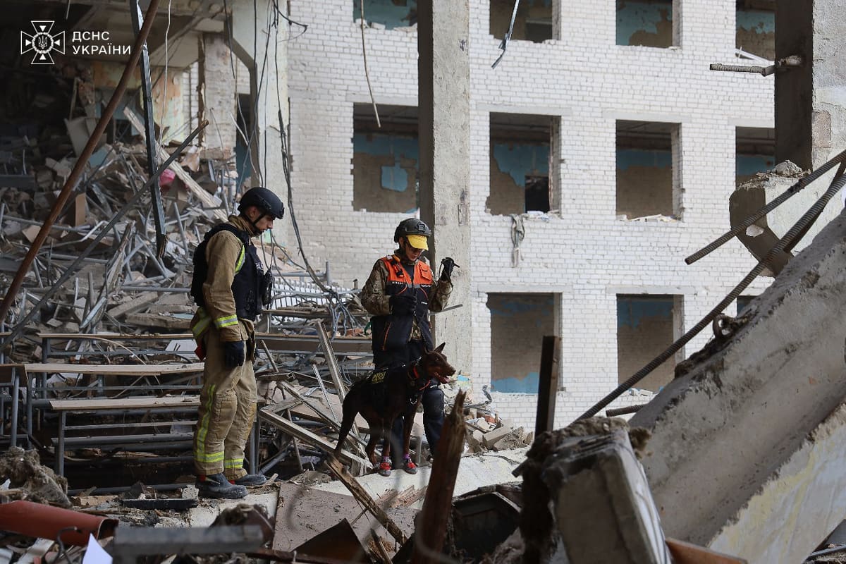 Ukraine: des missiles russes font un mort et 40 bless&eacute;s dans le Centre-Est