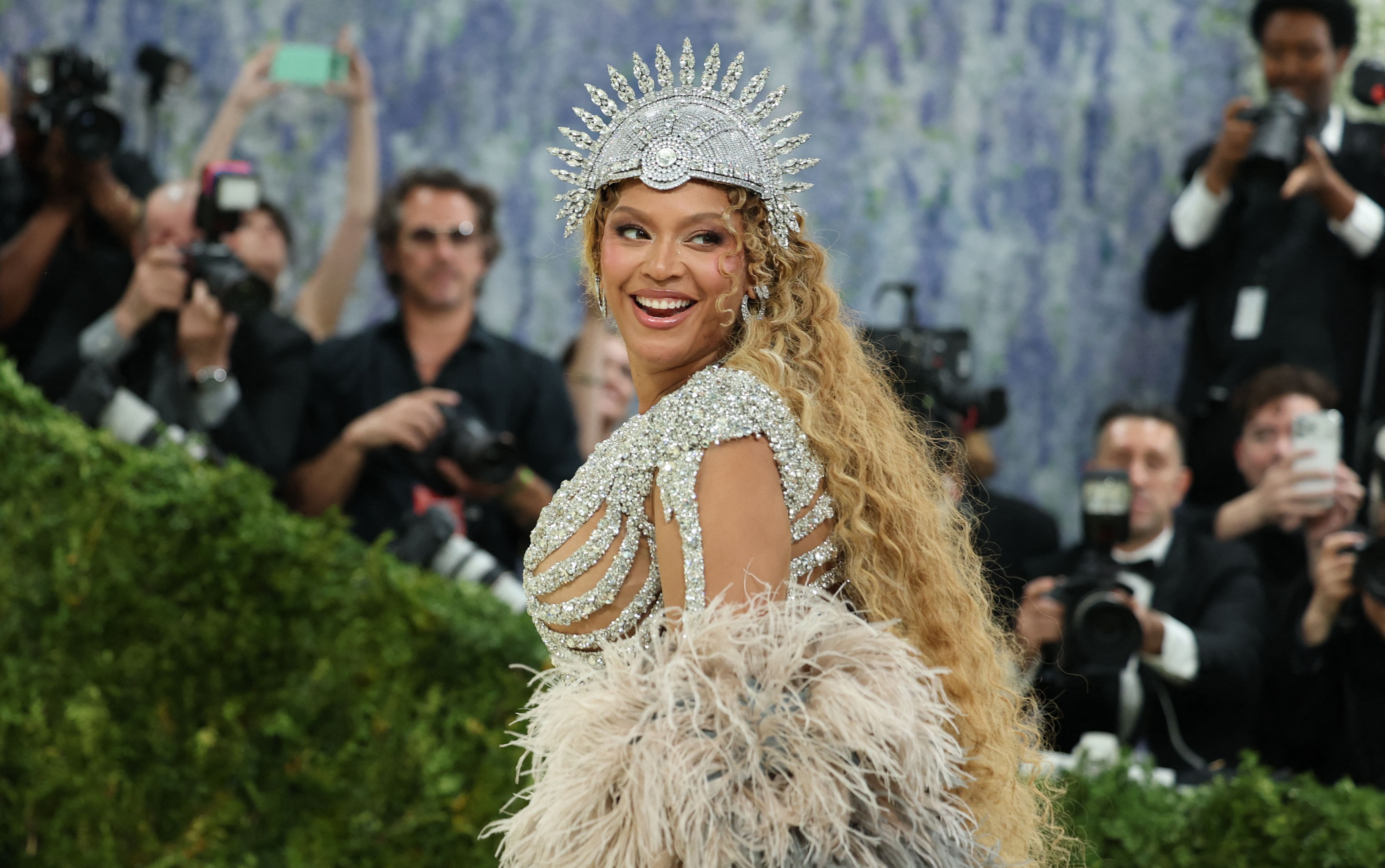De Beyoncé aux vedettes légendaires: cinq temps forts d'un Met Gala apolitique
