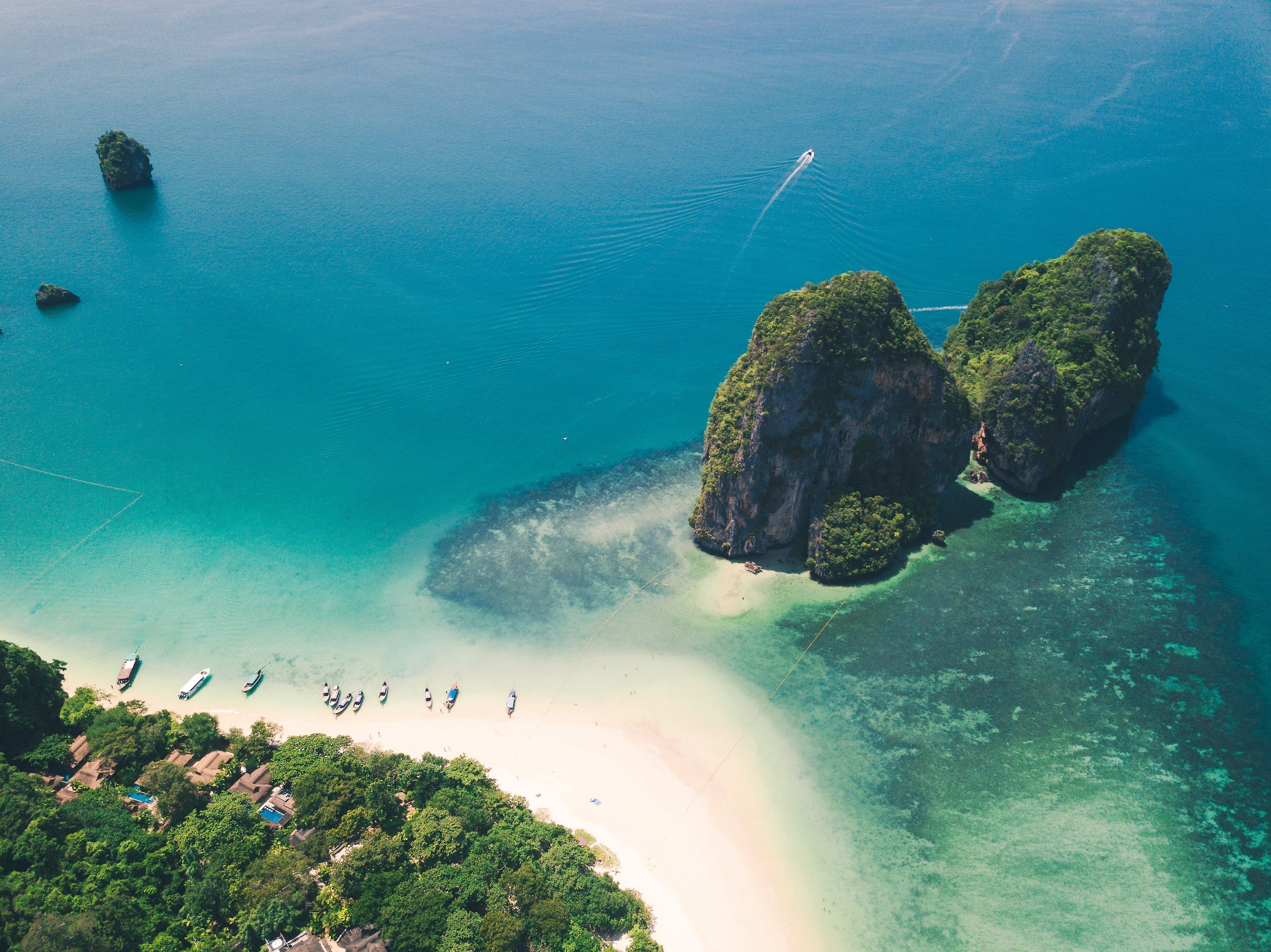 Krabi d&eacute;voile son visage authentique qui contraste avec les destinations touristiques bond&eacute;es de la Tha&iuml;lande