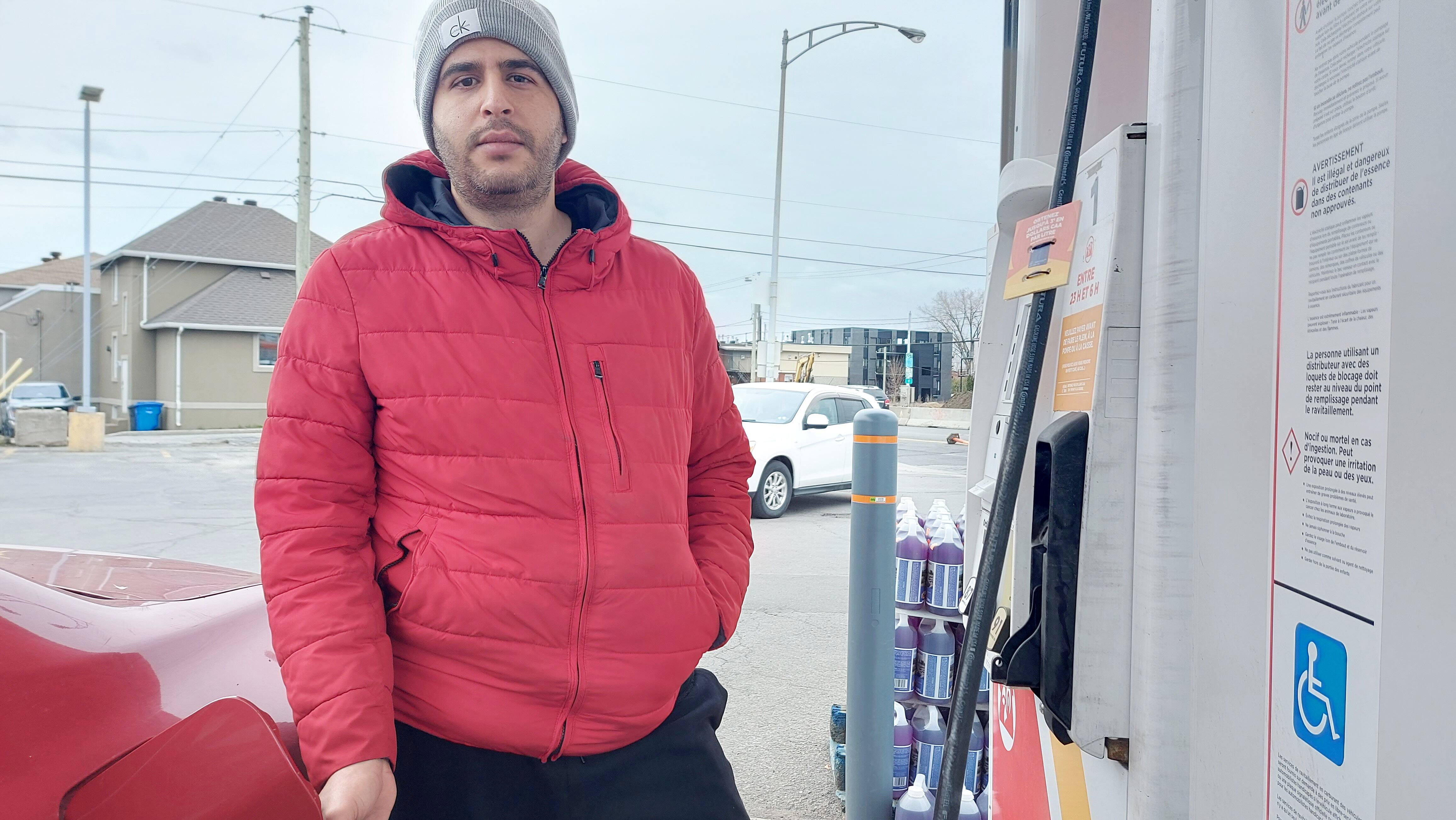 Hausse du prix de l'essence: un livreur pourrait perdre jusqu'&agrave; 100$ par mois si les prix actuels se maintiennent