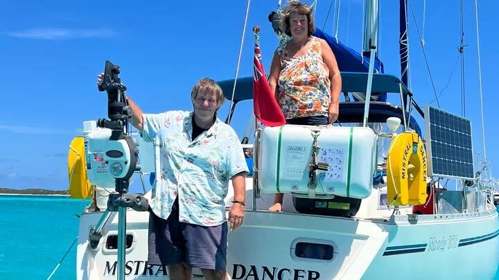 Lightning damaged boat: Retired couple stranded in Bahamas