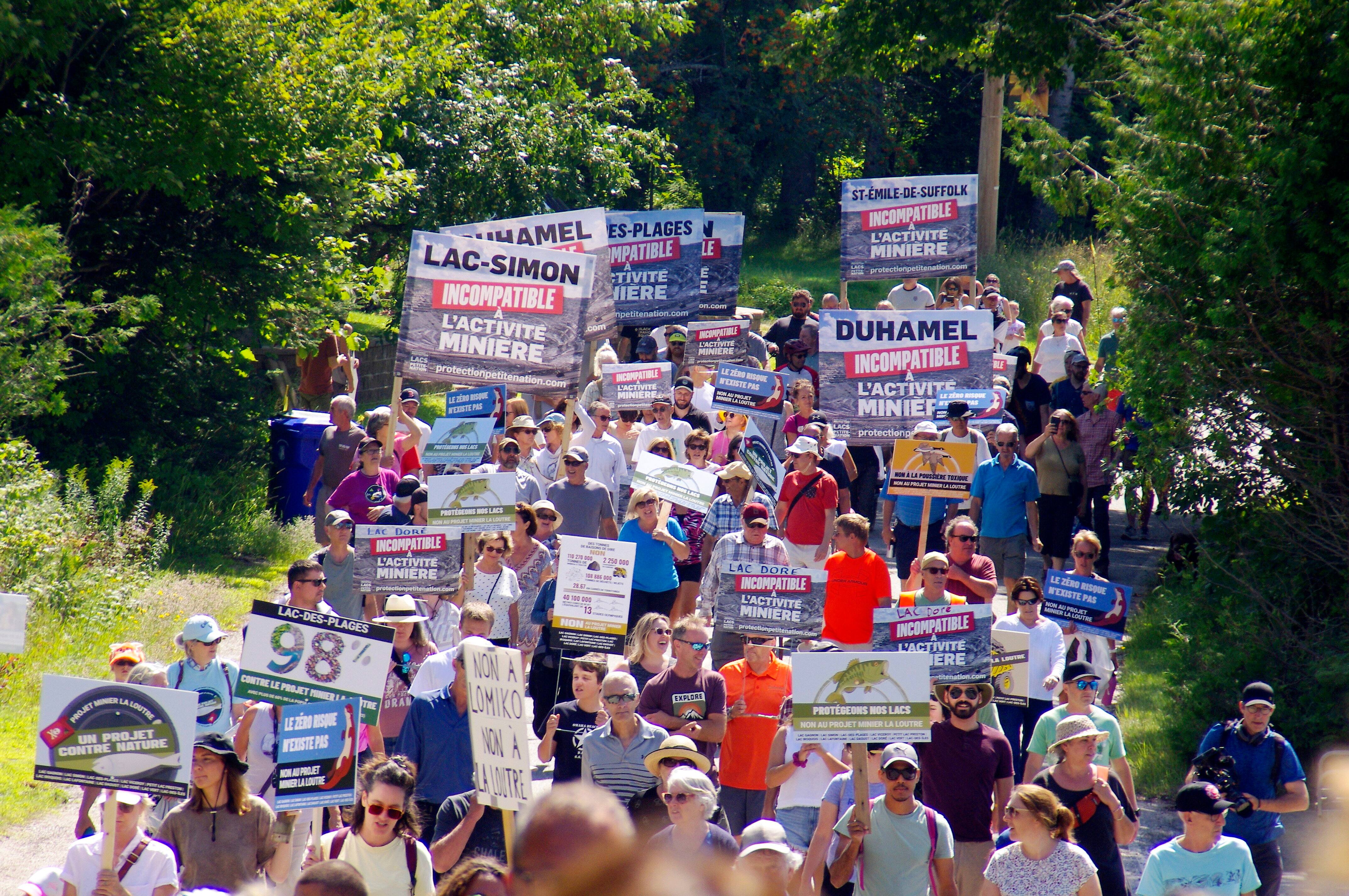 Los habitantes de Outaouais, a unos treinta kilómetros de Mont-Tremblant, temen que se autorice en su territorio una mina a cielo abierto comparable a la excavada por Osisko, en gran parte del municipio de Malartic, en Abitibi.