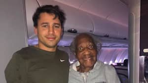 Téléchargement gratuit Images Coronavirus Youtube Et Atterrissage D Urgence Une Mauvaise dernière salutations