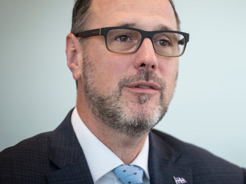 Abolition du PEQ : la sourde oreille du ministre exaspère