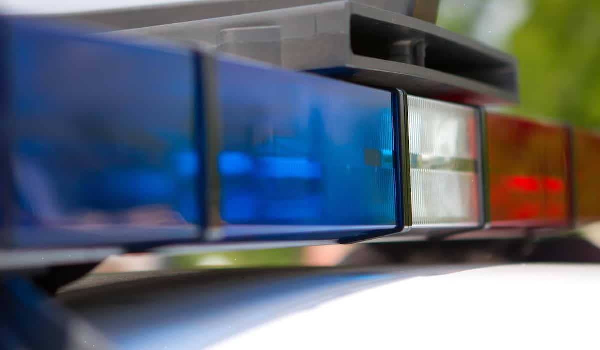 Un ado de 13 ans tue sa mère à coups de marteau