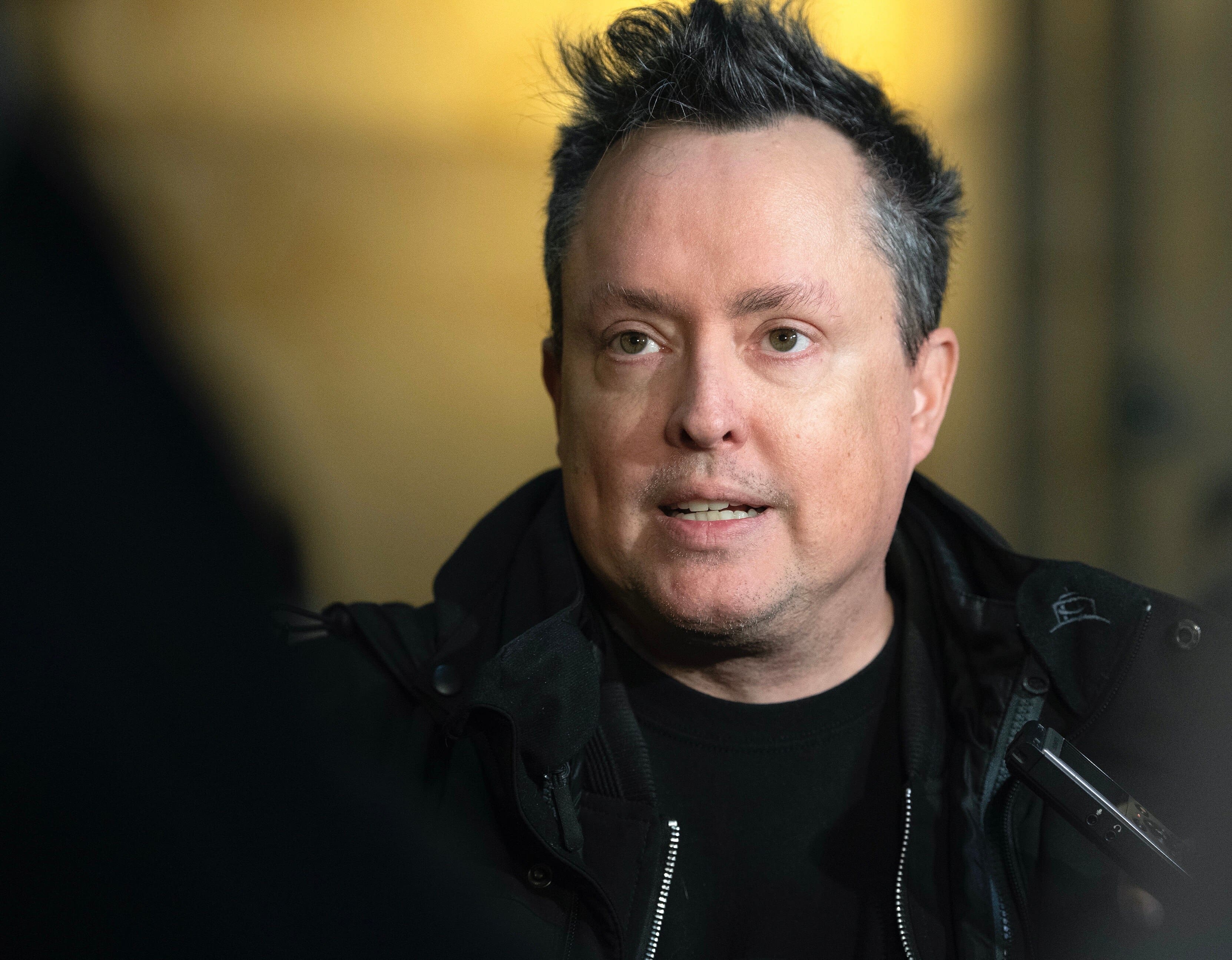 Affaire Jérémy Gabriel: Mike Ward devant la Cour suprême ...