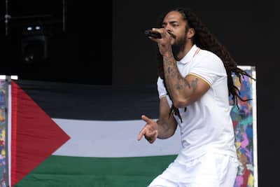 Sobre los grupos de rap Bob Vylan y Kneecap contra Israel en Glastonbury: la policía británica abrió una investigación