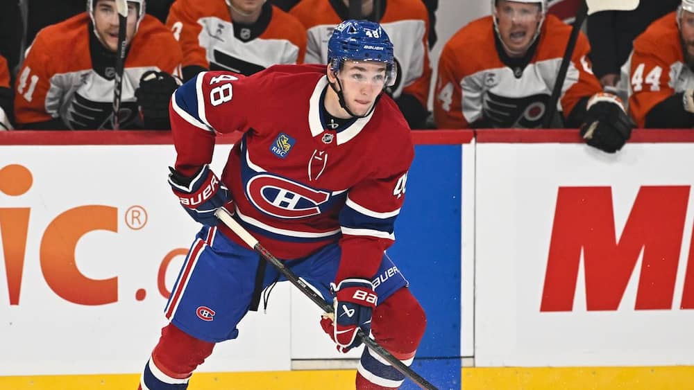 Jackson LaCombe n’est pas un bon exemple pour Lane Hutson