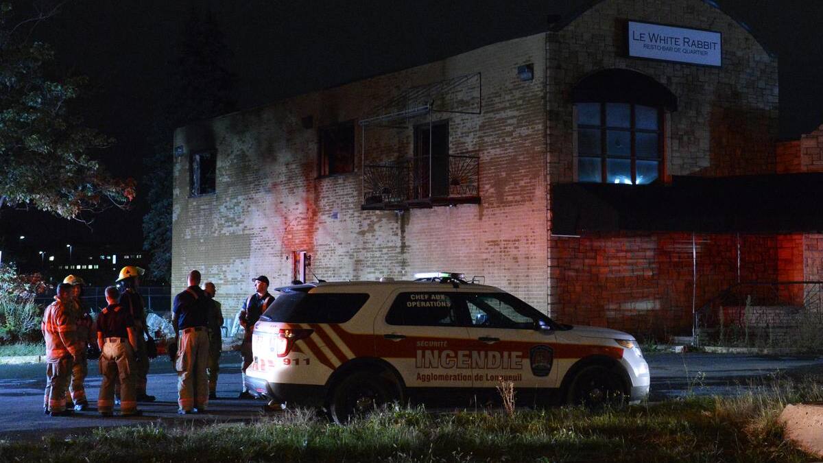 EN IMAGES | Un incendie suspect ravage une partie de l’ancien White Rabbit de Longueuil