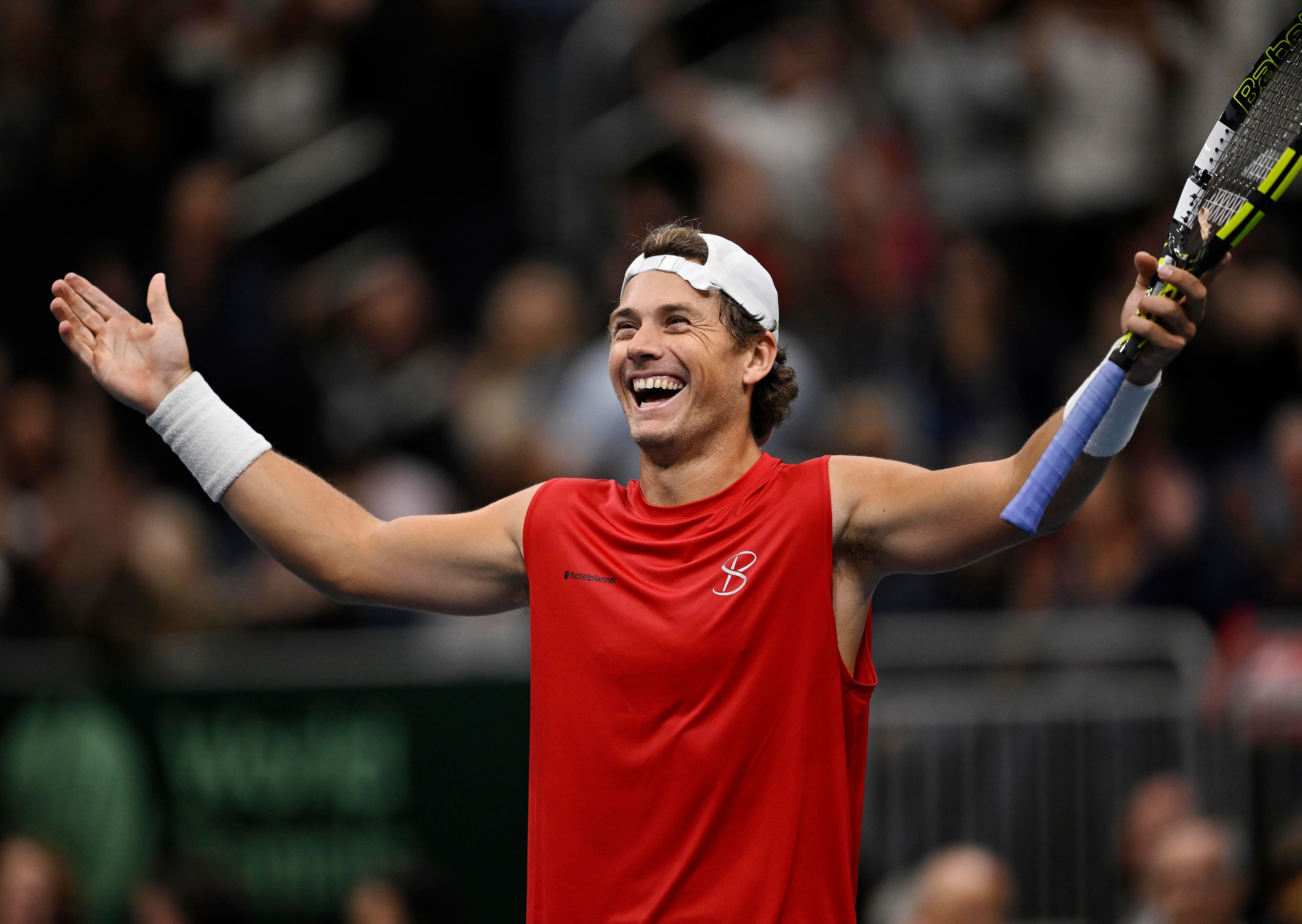 Le Canada cause une énorme surprise lors du premier match de la Coupe Davis