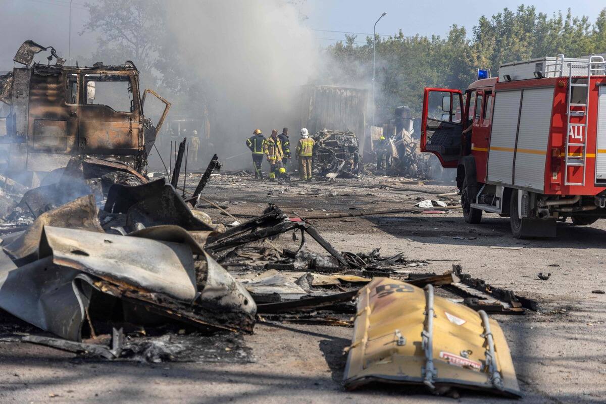 Russie: un d&eacute;p&ocirc;t de carburant en feu suite &agrave; une attaque de drone