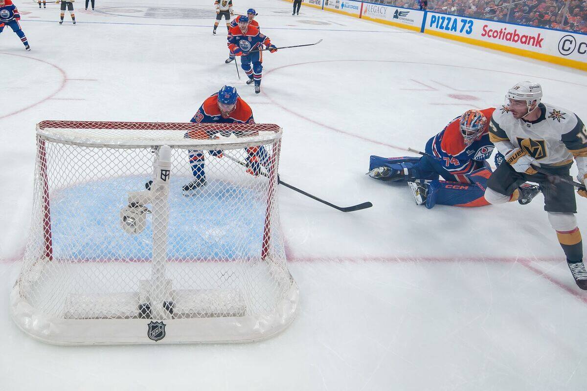 Une autre d&eacute;faite pour Stuart Skinner: &laquo;On n&rsquo;a pas perdu &agrave; cause de lui&raquo;, soutient Zach Hyman