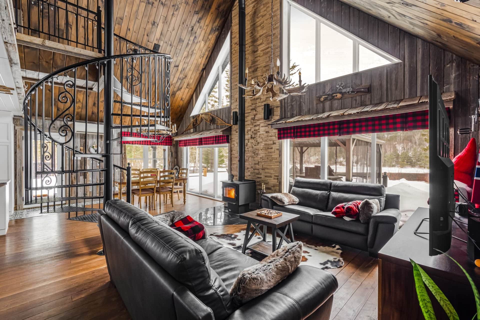 Ce chalet au bord de l’eau est à vendre