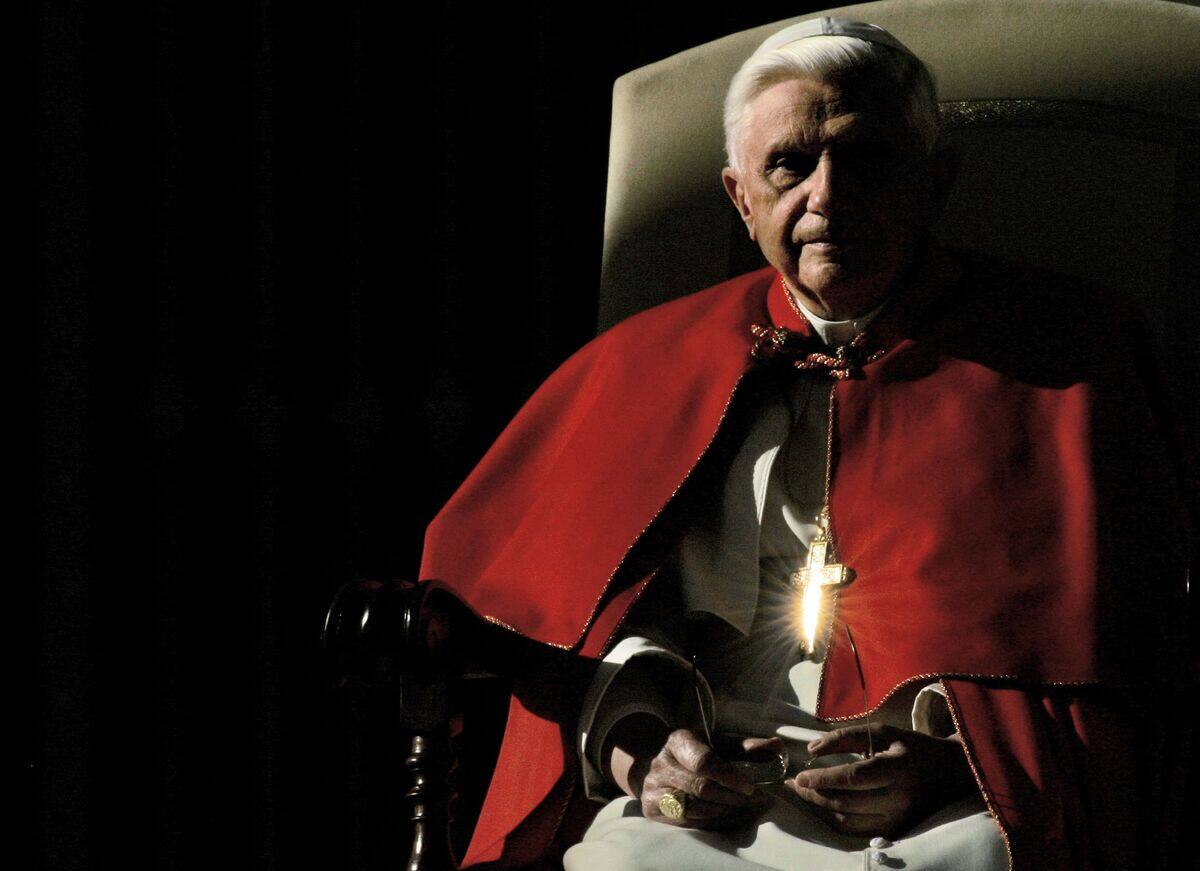 Benoît XVI, «totalement lucide», dans un état grave, mais «stable ...