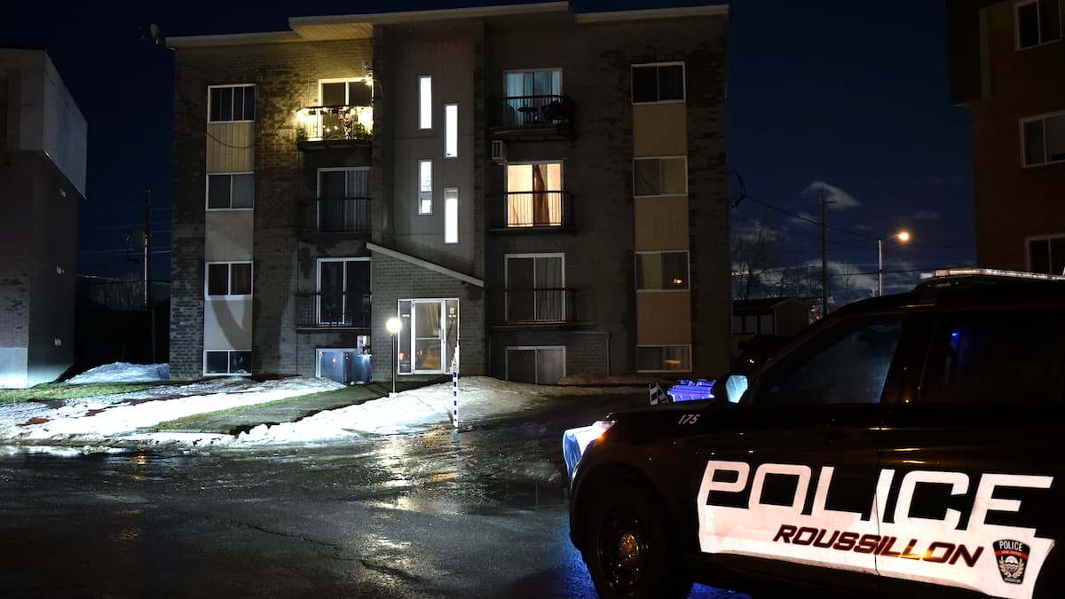 Attaque au marteau à Saint-Constant: le fils d’un influent Hells Angels et deux complices accusés de l’invasion de domicile et de voies de fait armées