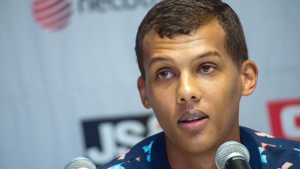 Stromae chante sa nouvelle pièce en direct à un journal télévisé