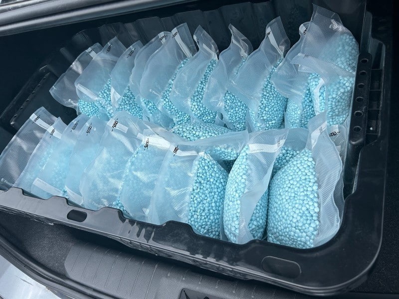 Durante los registros se incautaron una gran cantidad de tabletas.