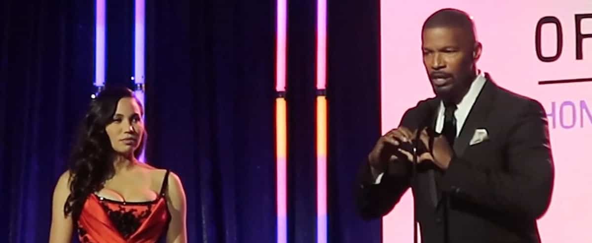 La prima apparizione pubblica dell’attore americano Jamie Foxx dopo una malattia La prima apparizione pubblica dell’attore americano Jamie Foxx dopo una malattia