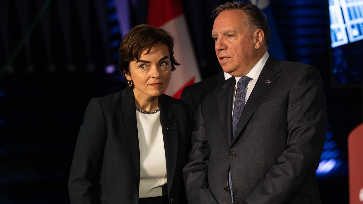 Hausse des tarifs résidentiels d’Hydro-Québec à 3,6%: en colère, Legault forcé de légiférer