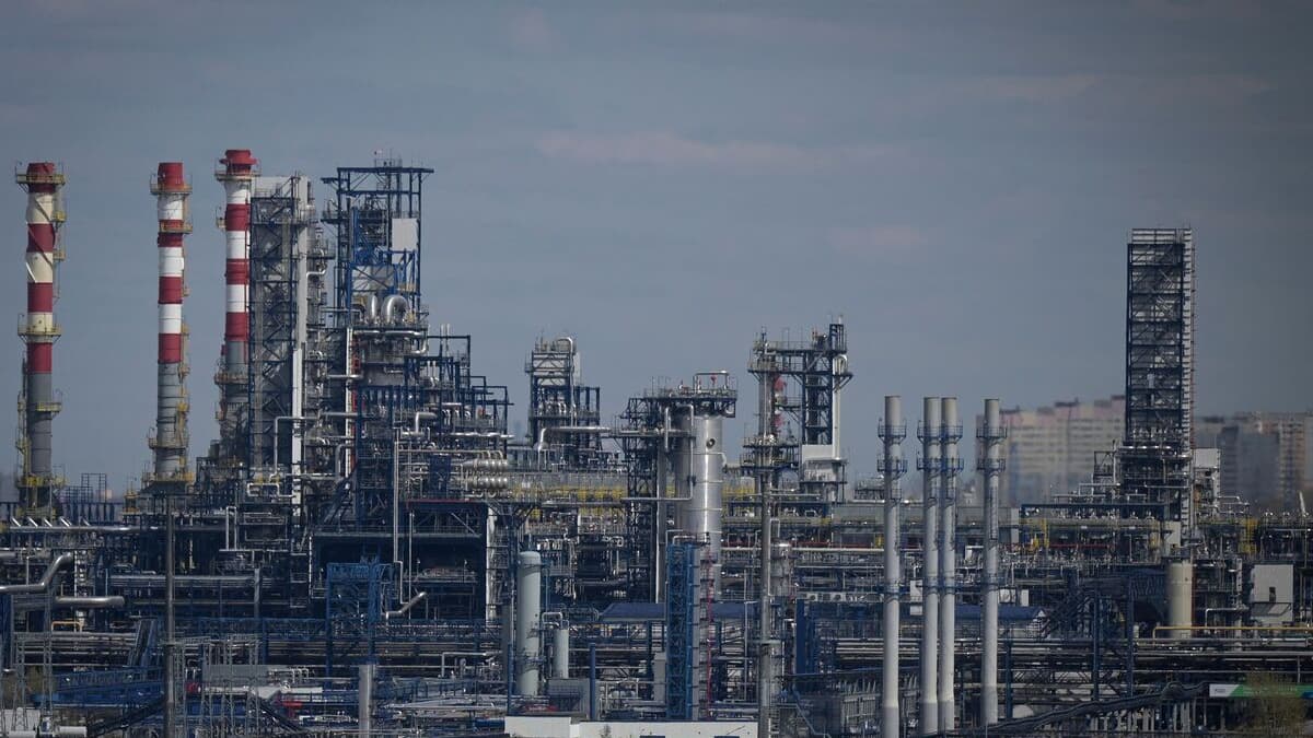 Russian oil embargo: tough EU talks continue Russian oil embargo: tough EU talks continue